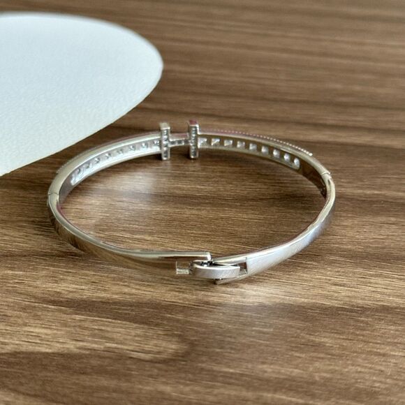 Elegant Silver Bracelet Q257 - Picture 3 of 4